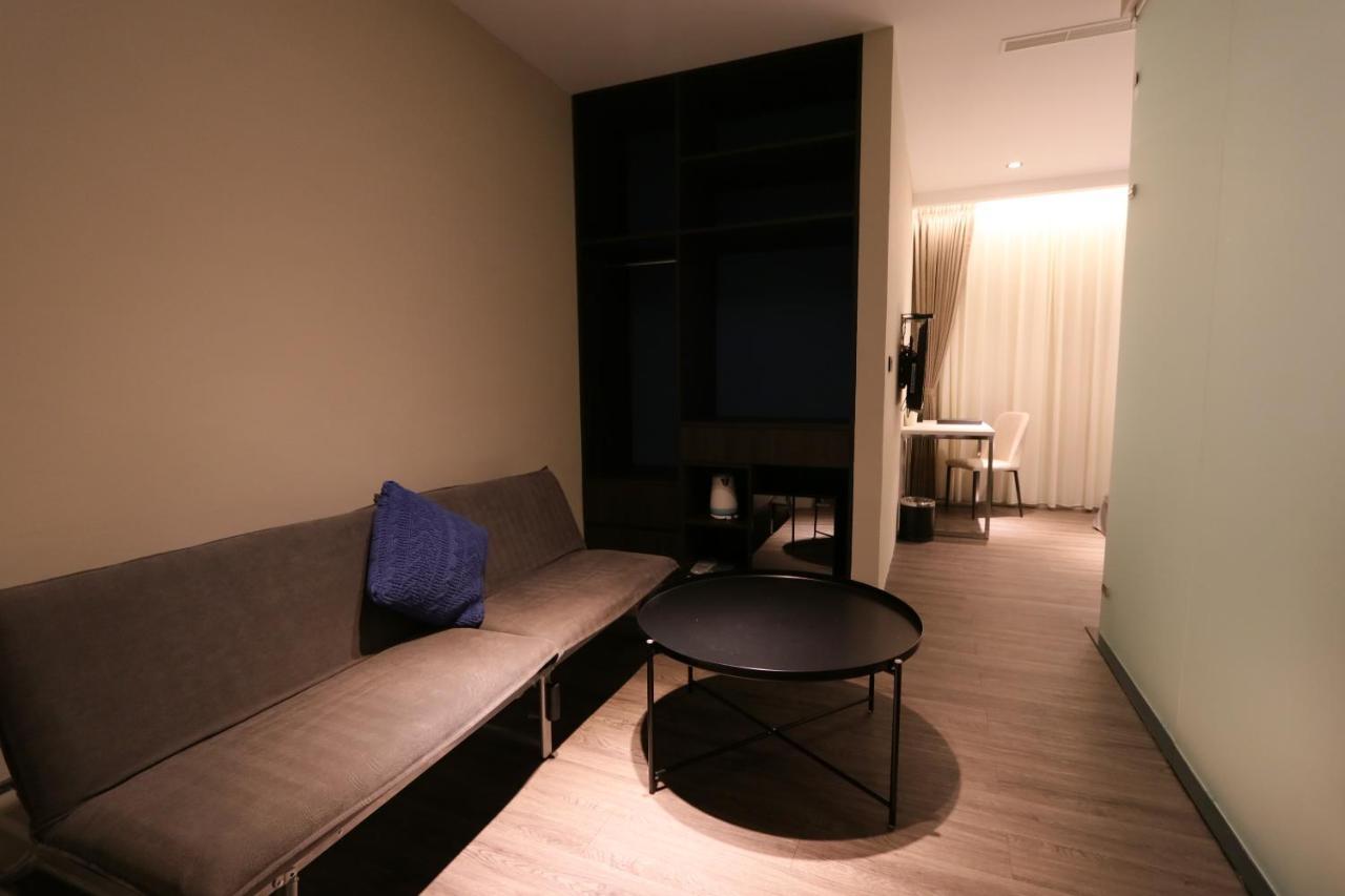 Hotel Hesper Hsr Taichung Habitación foto